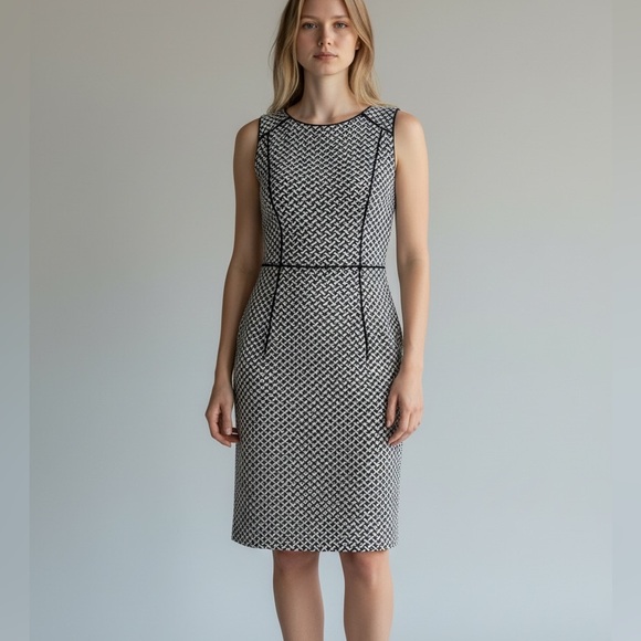 Lands End Black and White A-Line Dress-Size Medium Preppy Classic Work - Picture 2 of 6